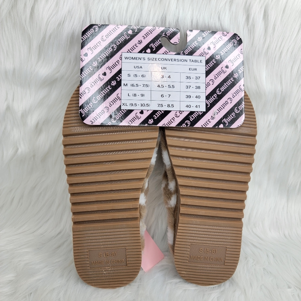 Juicy Couture Faux Fur Closed Toe Slippers. - Picture 5 of 5